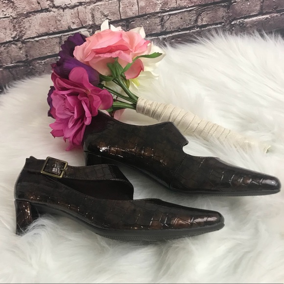 Easy Street Samantha Heels - Picture 2 of 3